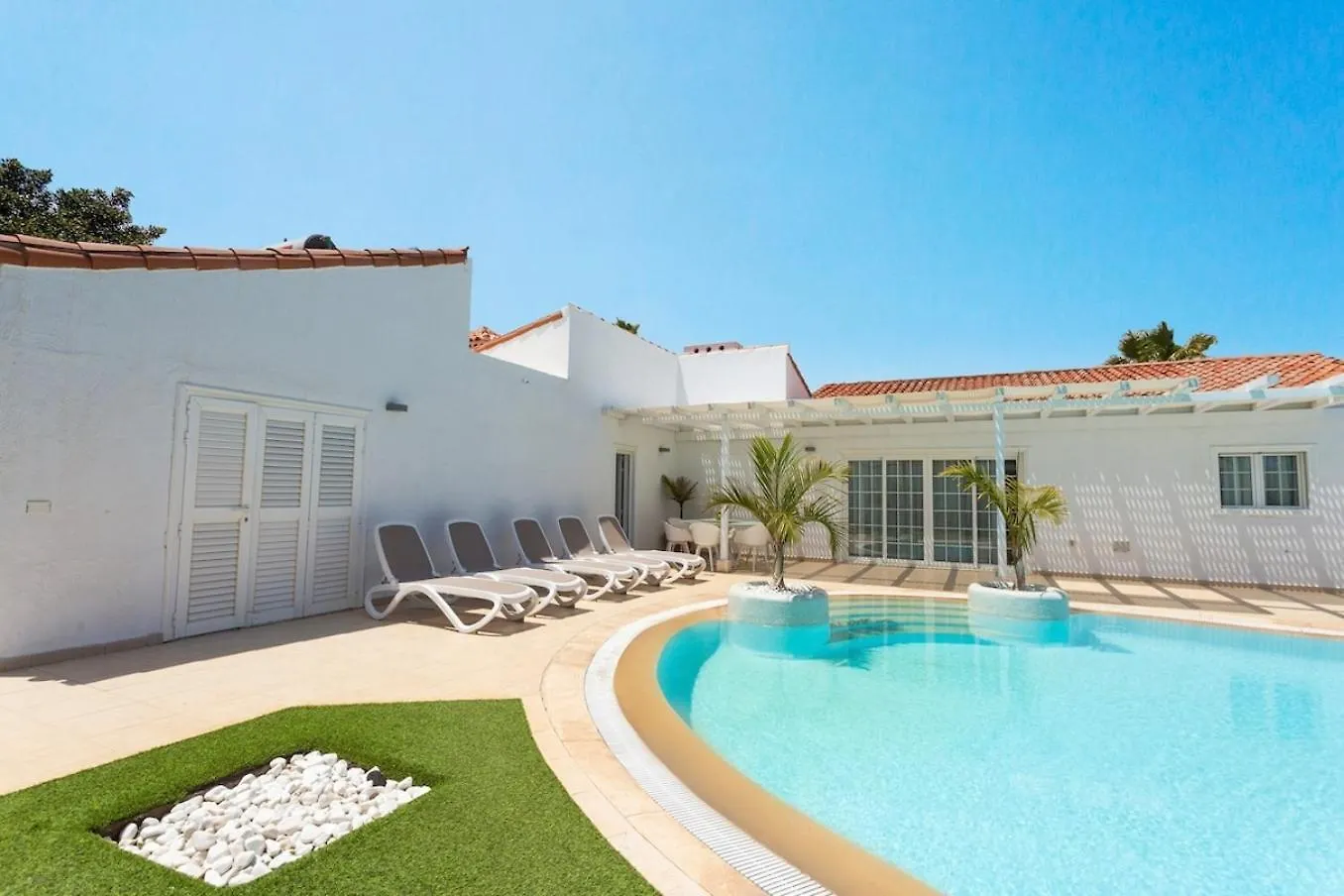 Alamos Park-Stunning Villa In Huge Private Grounds San Miguel de Abona 0*,  Spagna