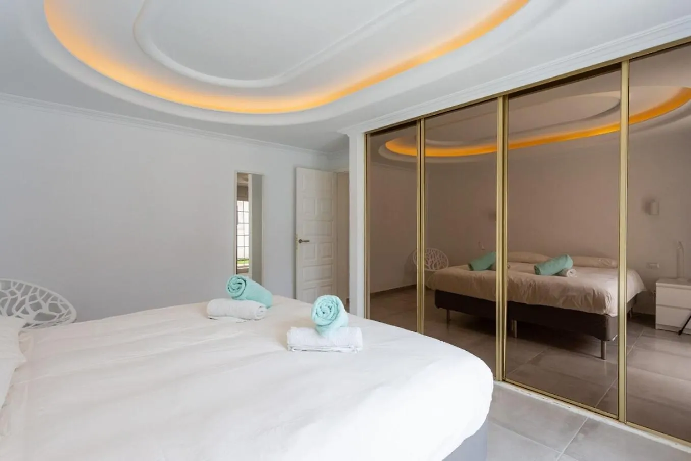 Alamos Park-Stunning Villa In Huge Private Grounds San Miguel de Abona